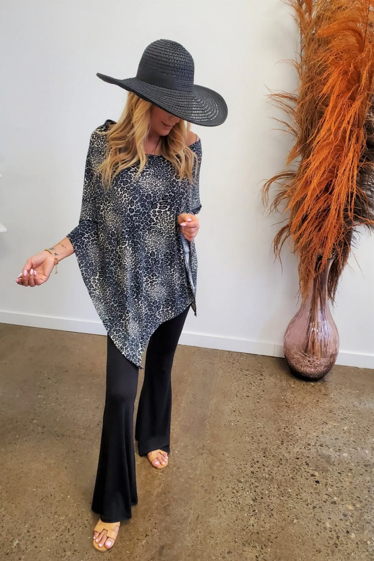 Blk Leopard Poncho Lounge Suit
