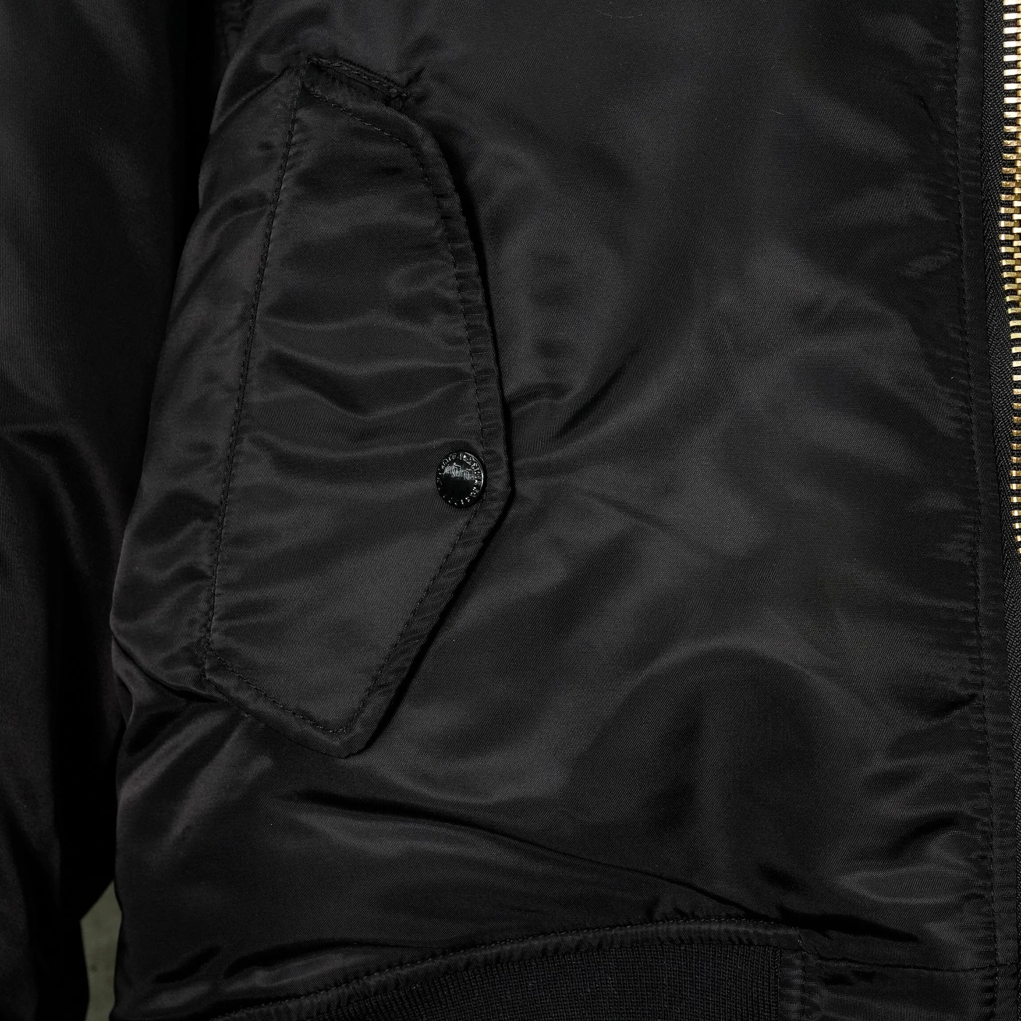 CROPPED DETACHABLE HOODED NYLON PADDE BOMBER JACKET / BLACK
