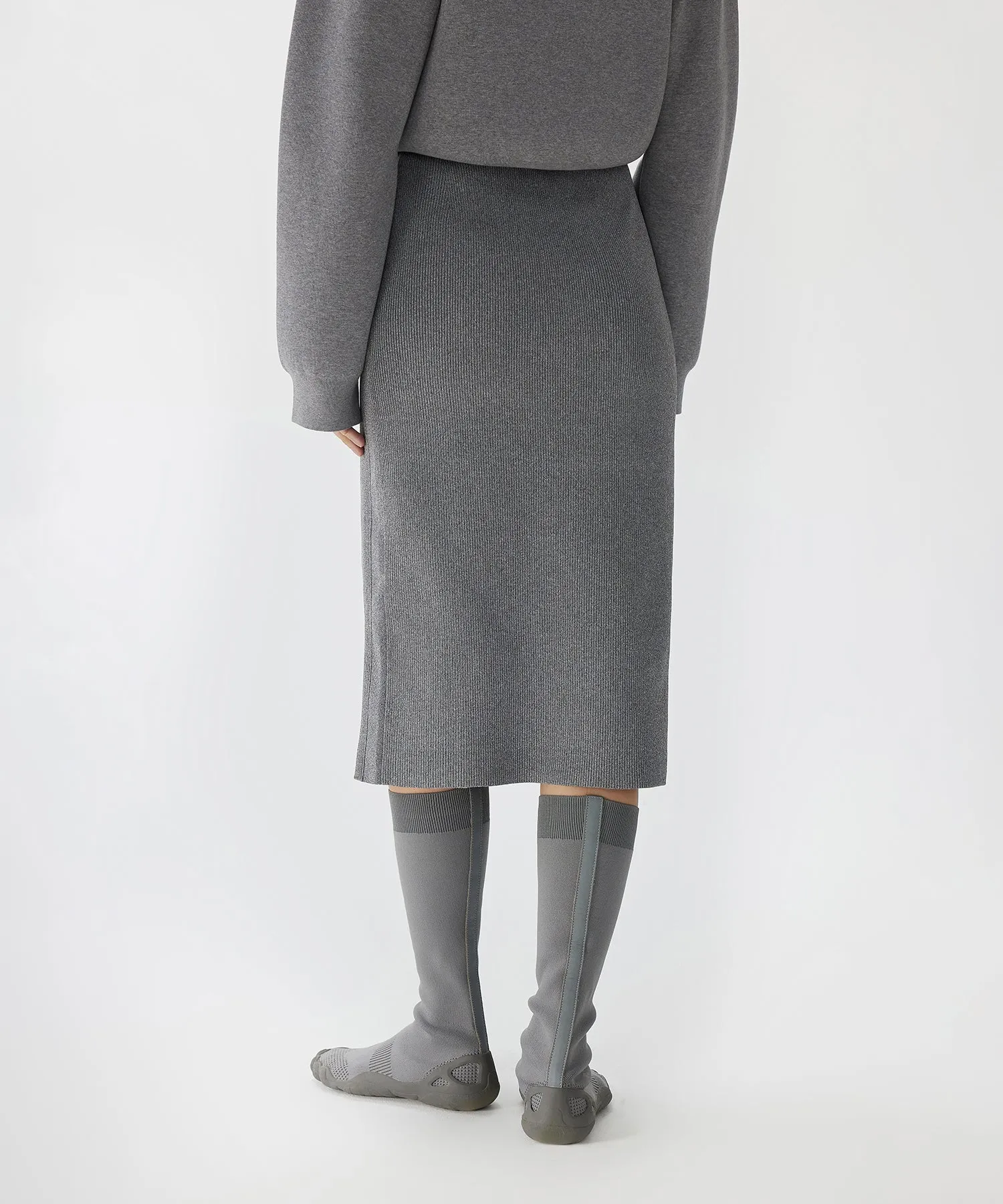 Elegant Ribbed Knit Pencil Skirt