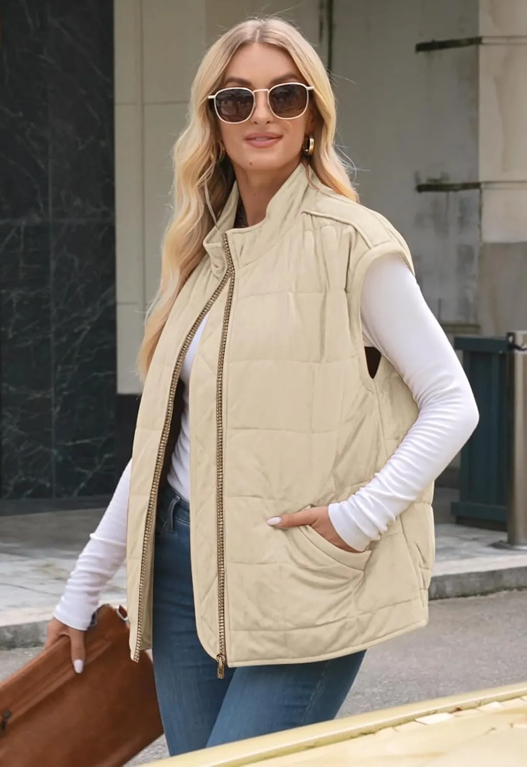 ETCYY Womens Oversized Vest Trendy Fall 2025 Sleeveless Lightweight Quilted Jacket Casual Winter Zip Up Coat Outwear
