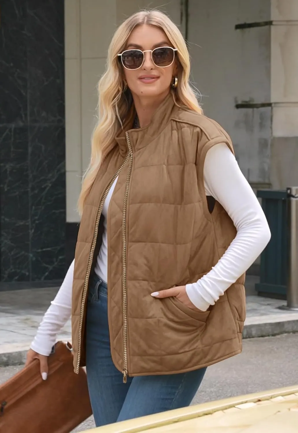 ETCYY Womens Oversized Vest Trendy Fall 2025 Sleeveless Lightweight Quilted Jacket Casual Winter Zip Up Coat Outwear