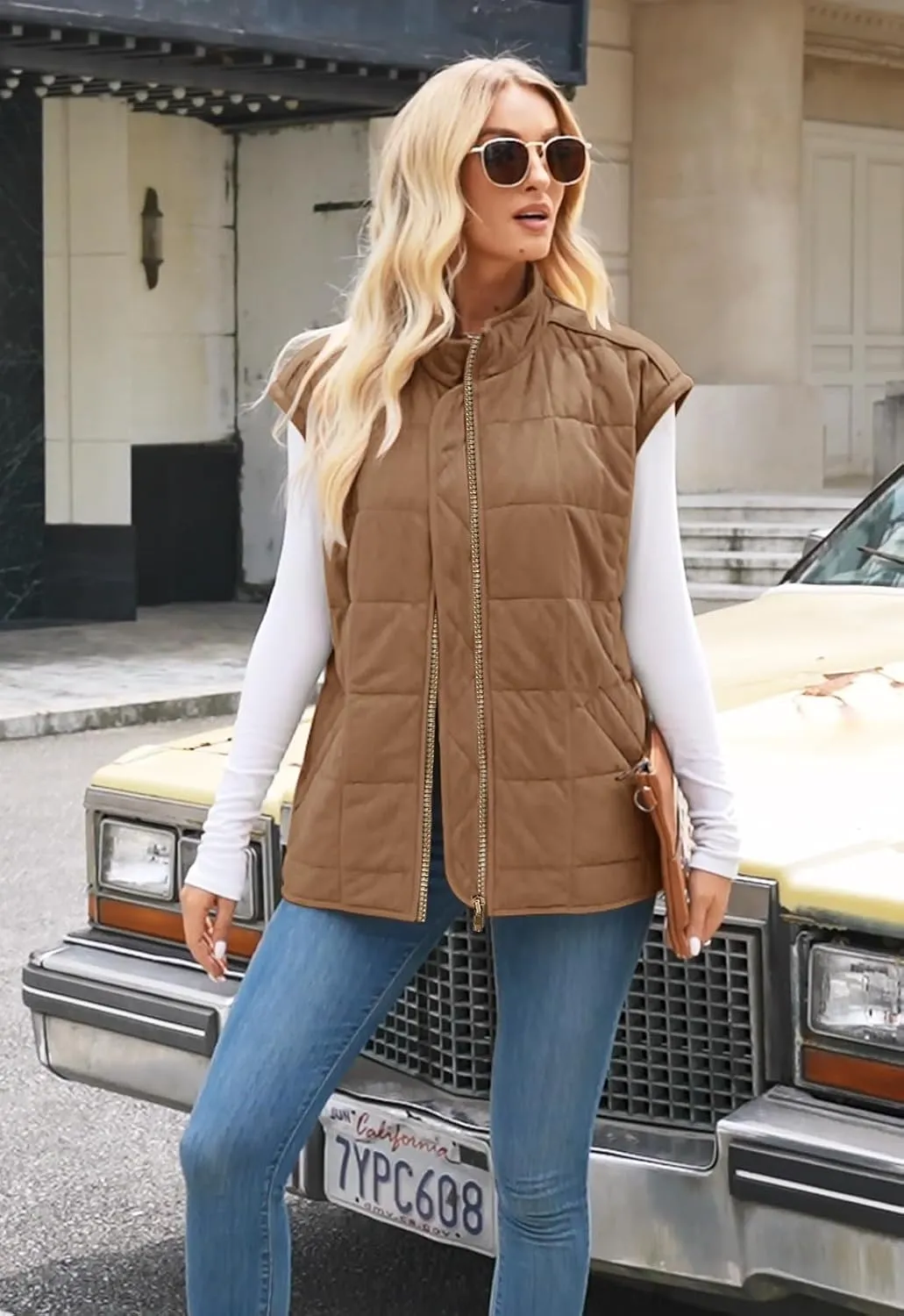 ETCYY Womens Oversized Vest Trendy Fall 2025 Sleeveless Lightweight Quilted Jacket Casual Winter Zip Up Coat Outwear