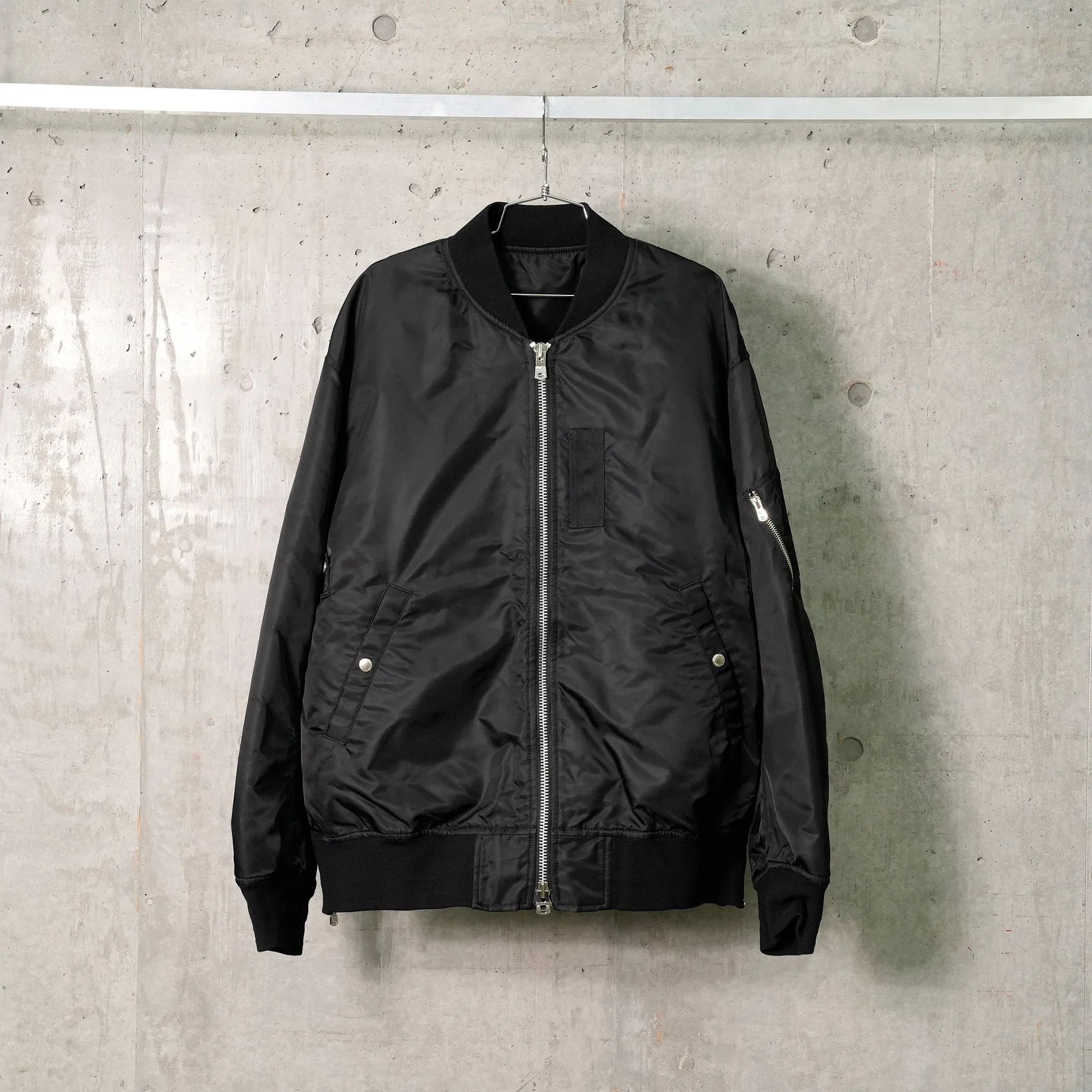 HUGE BOMBER JACKET. / 01:BLACK