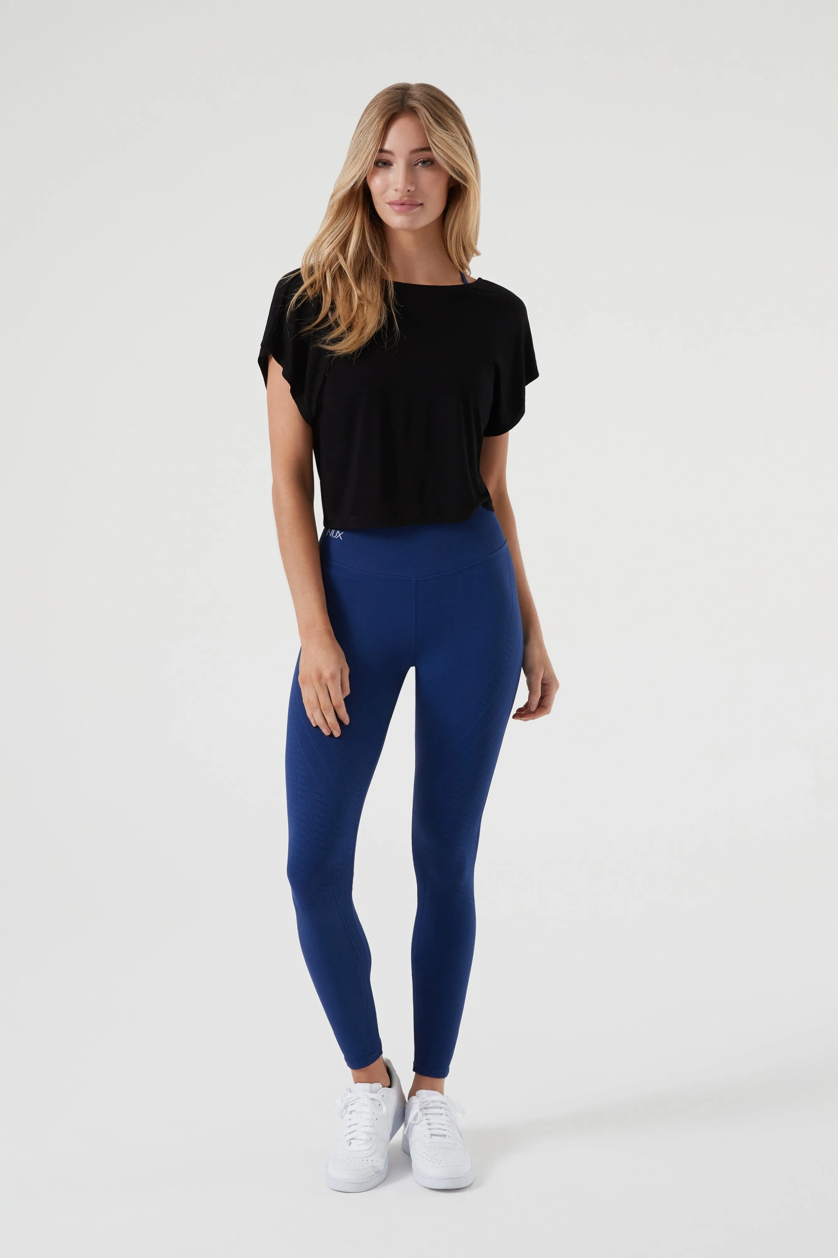Liza Twist Top - Versatile and Chic Twist Tee