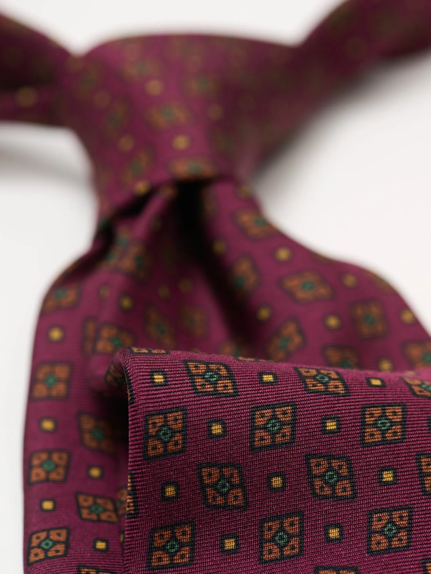 Mini Diamond Medallion Silk Twill Tie, Burgundy