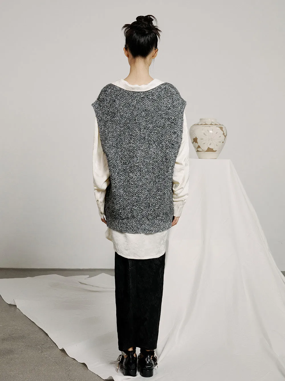 MUKZIN Embroidered Gray Fashionable Versatile Casual Vest