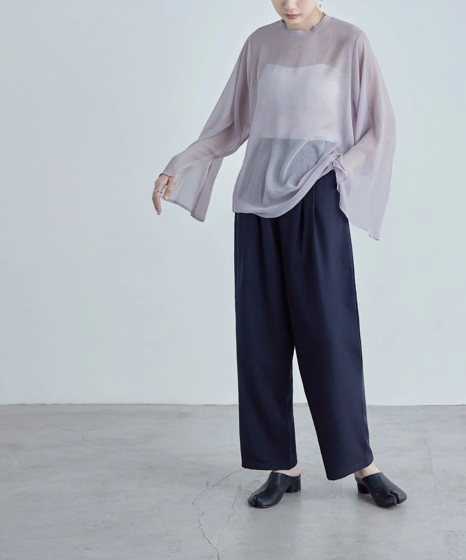 Slit sleeve pleats sheer tops