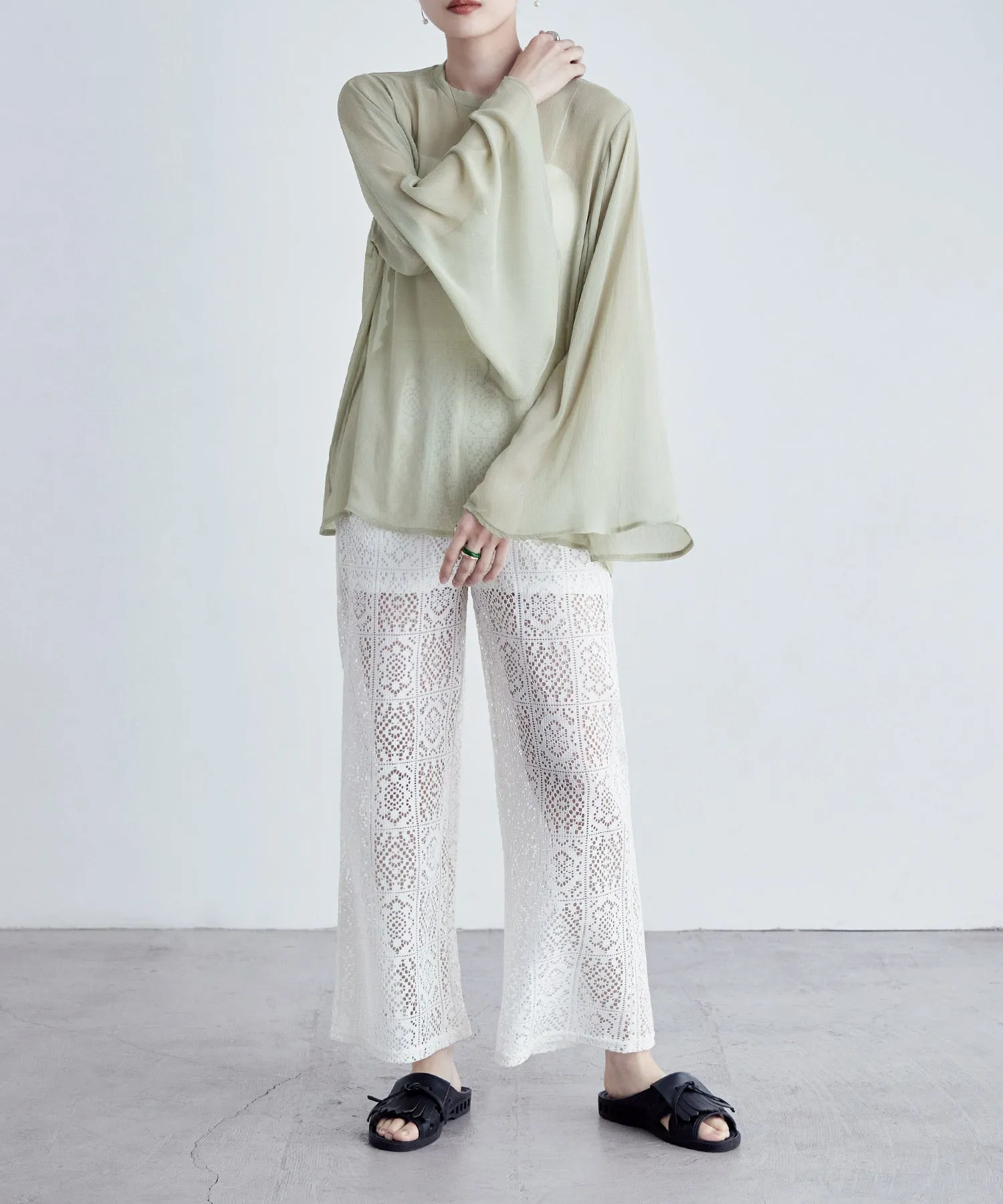 Slit sleeve pleats sheer tops