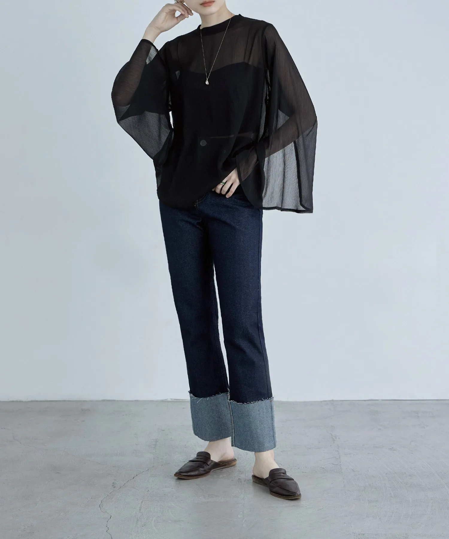 Slit sleeve pleats sheer tops