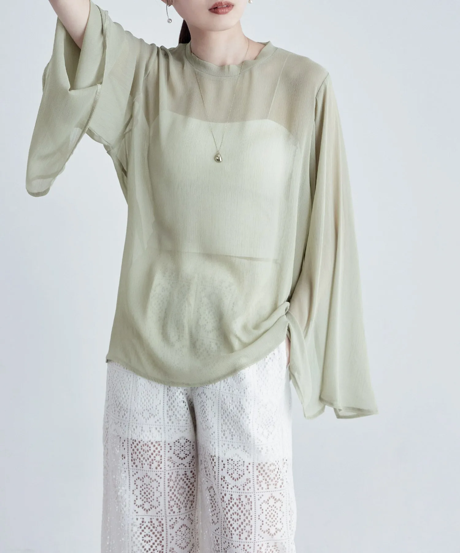 Slit sleeve pleats sheer tops