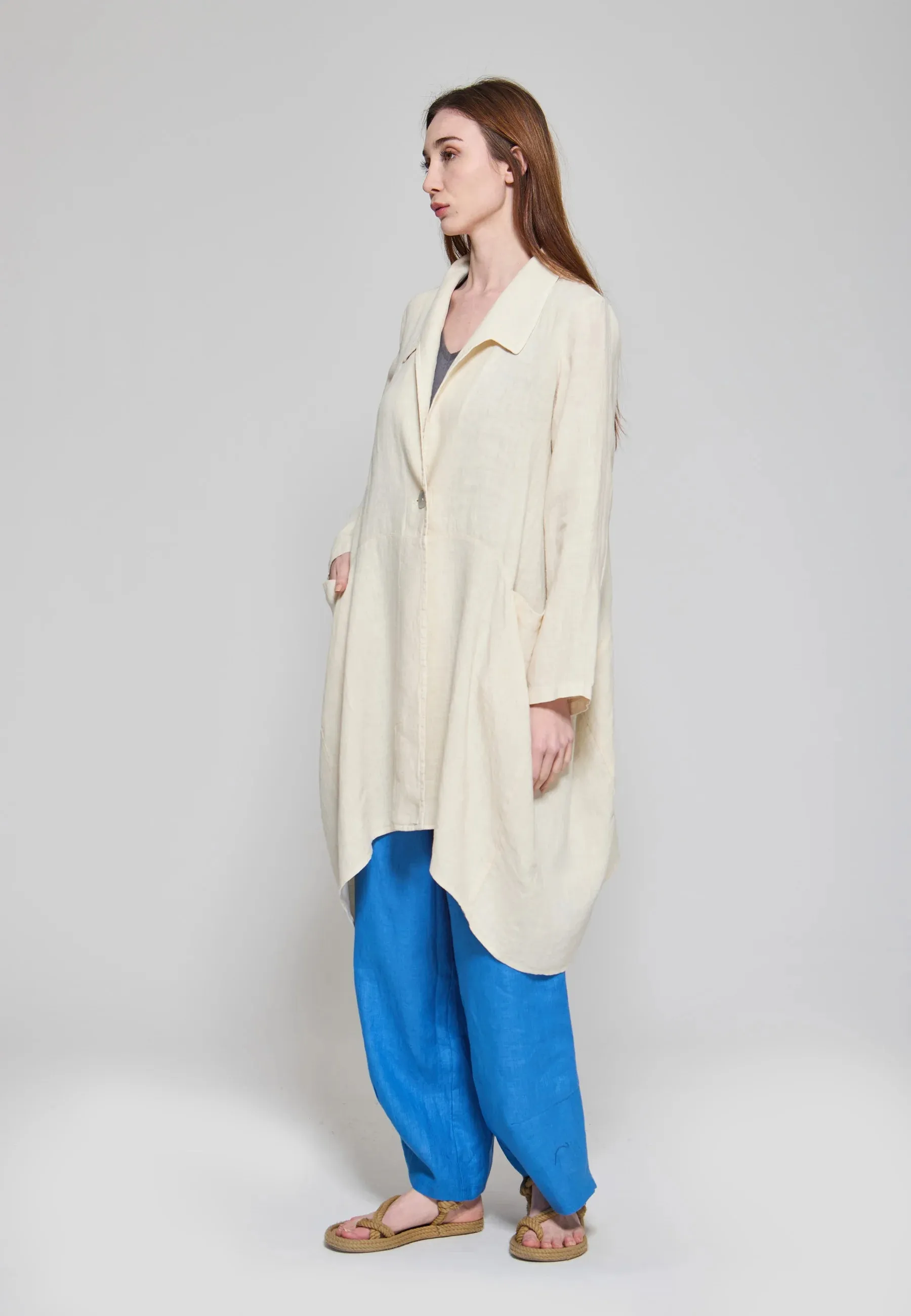 TONARA – Effortlessly Chic Linen Jacket