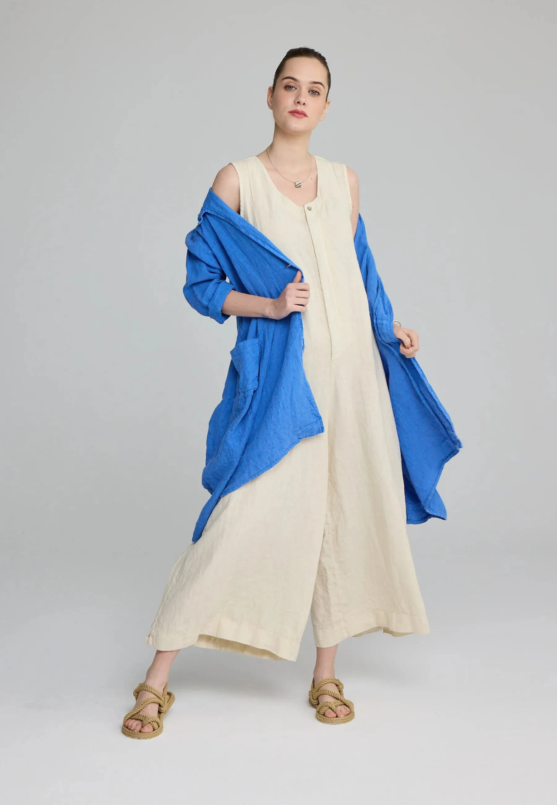 TONARA – Effortlessly Chic Linen Jacket