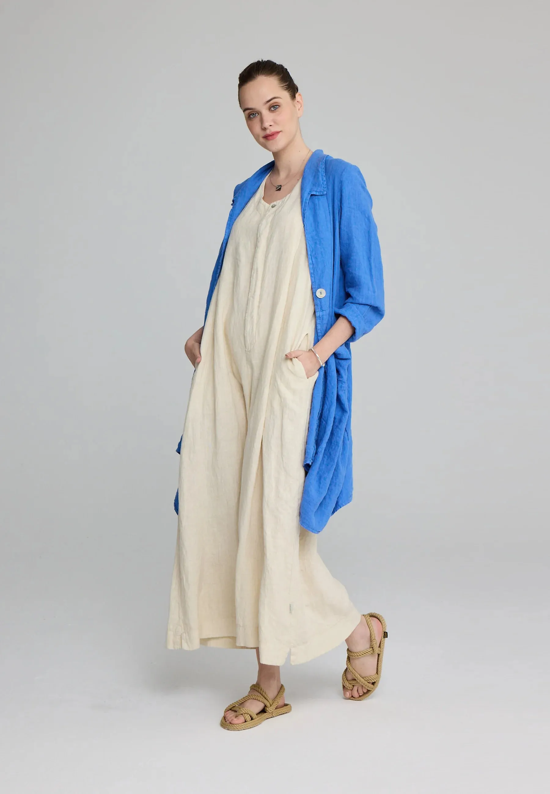 TONARA – Effortlessly Chic Linen Jacket