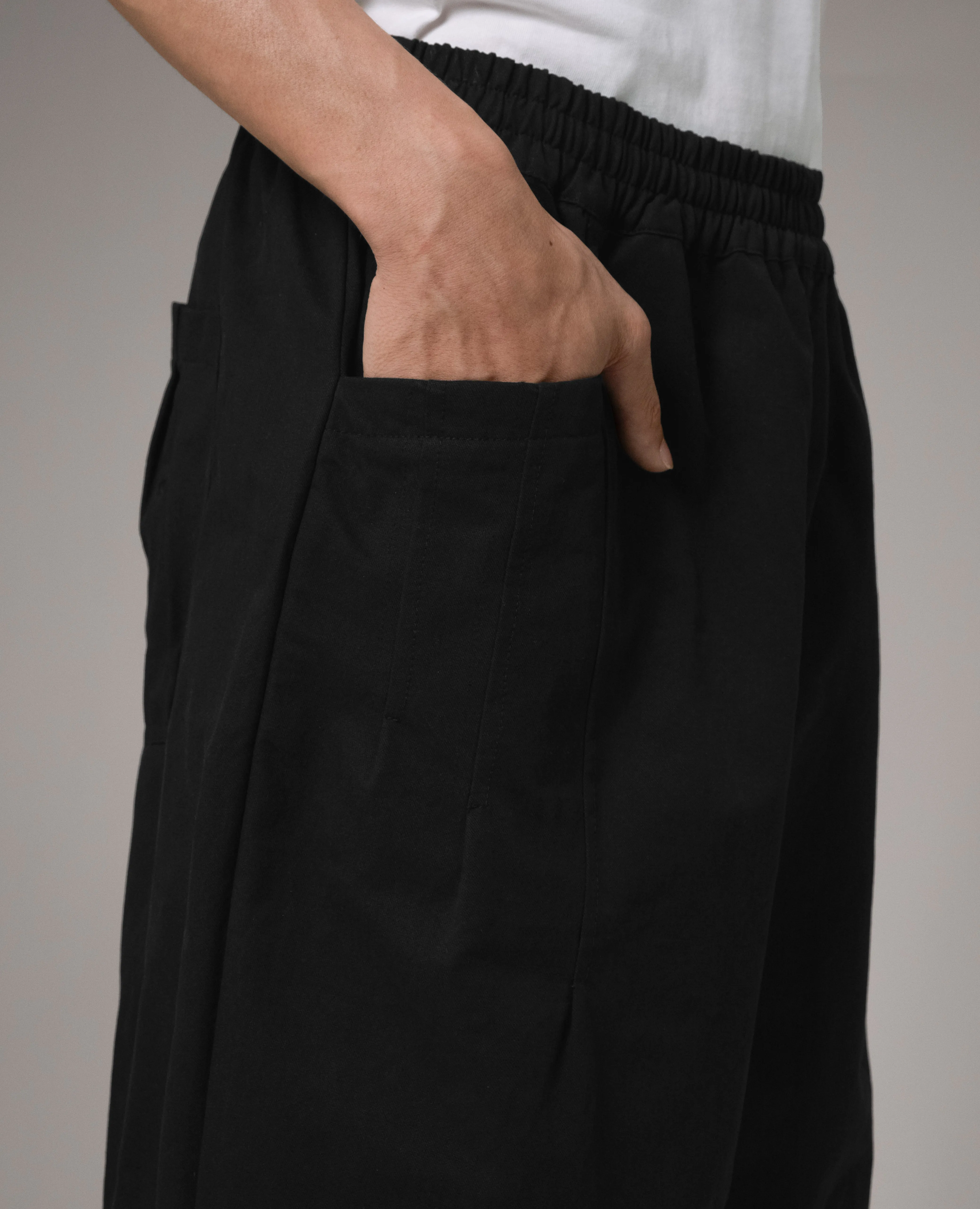 Unisex: The Loose Pants (Black)