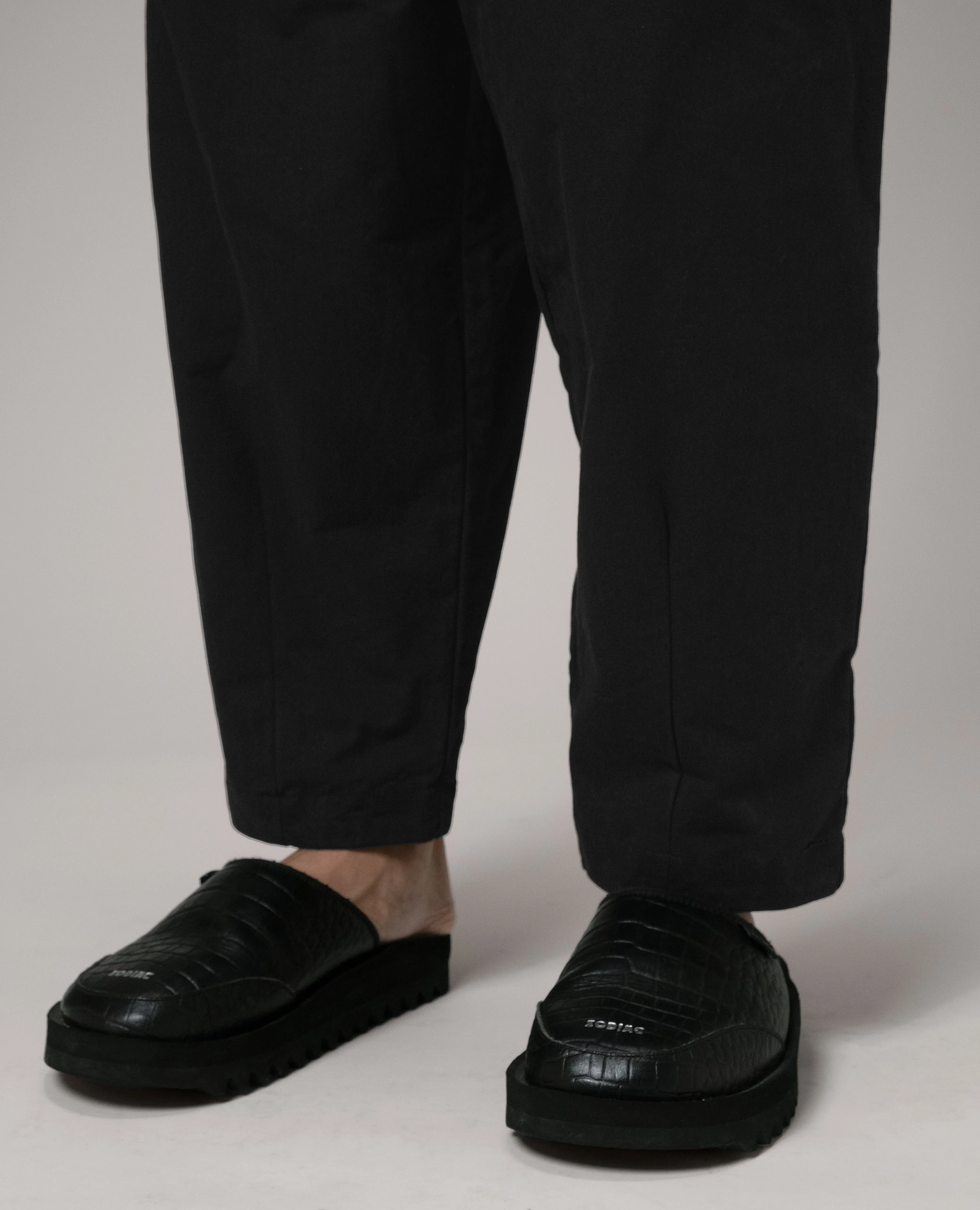 Unisex: The Loose Pants (Black)