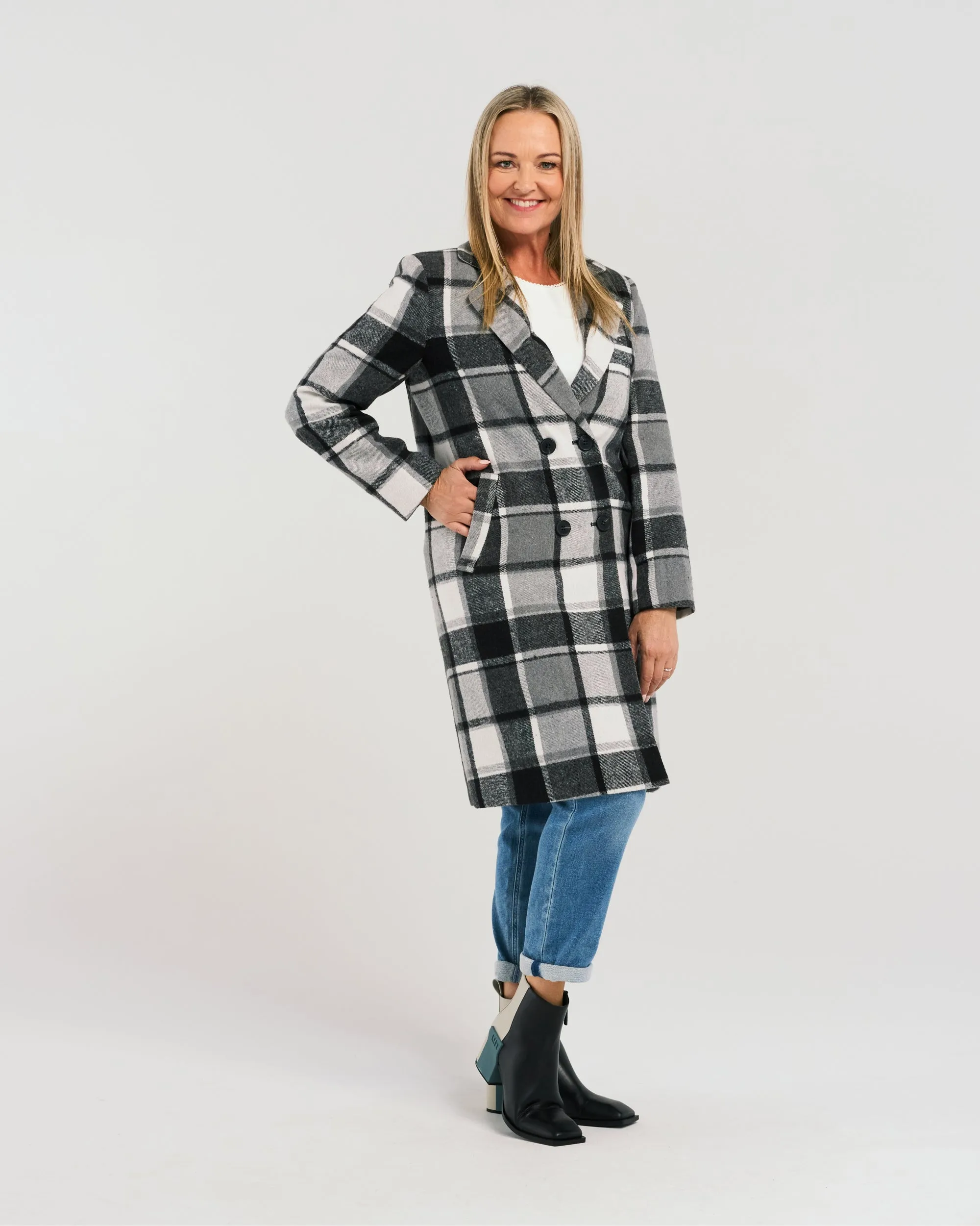 Zafina - Felix Coat - ZJ2088-2 - Black Plaid (wool mix)