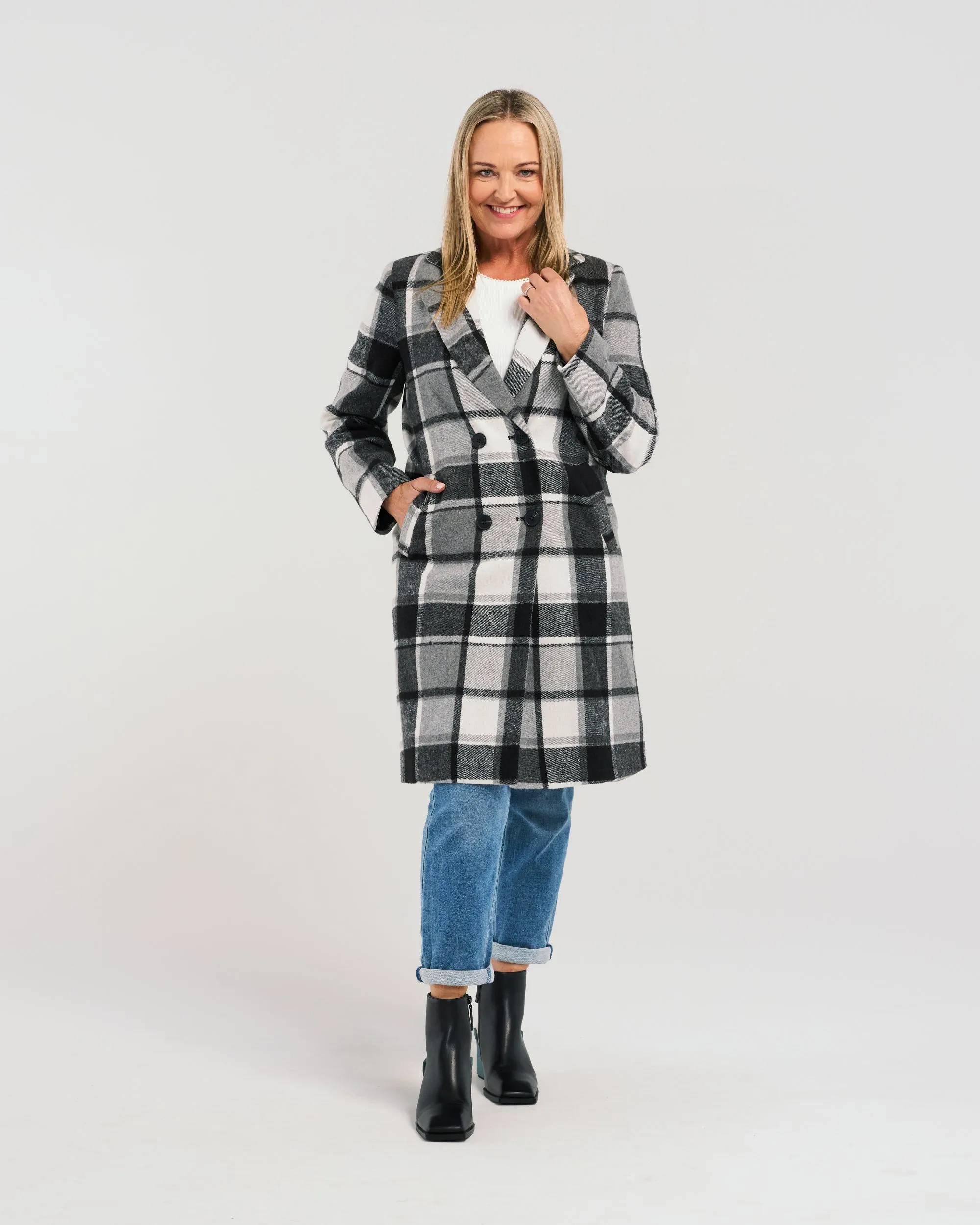 Zafina - Felix Coat - ZJ2088-2 - Black Plaid (wool mix)
